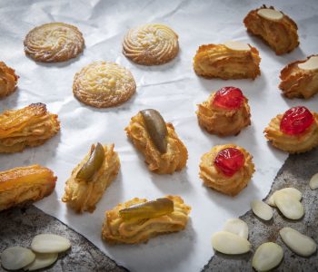 Petit fours